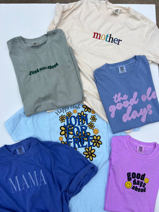 mama periwinkle graphic tee