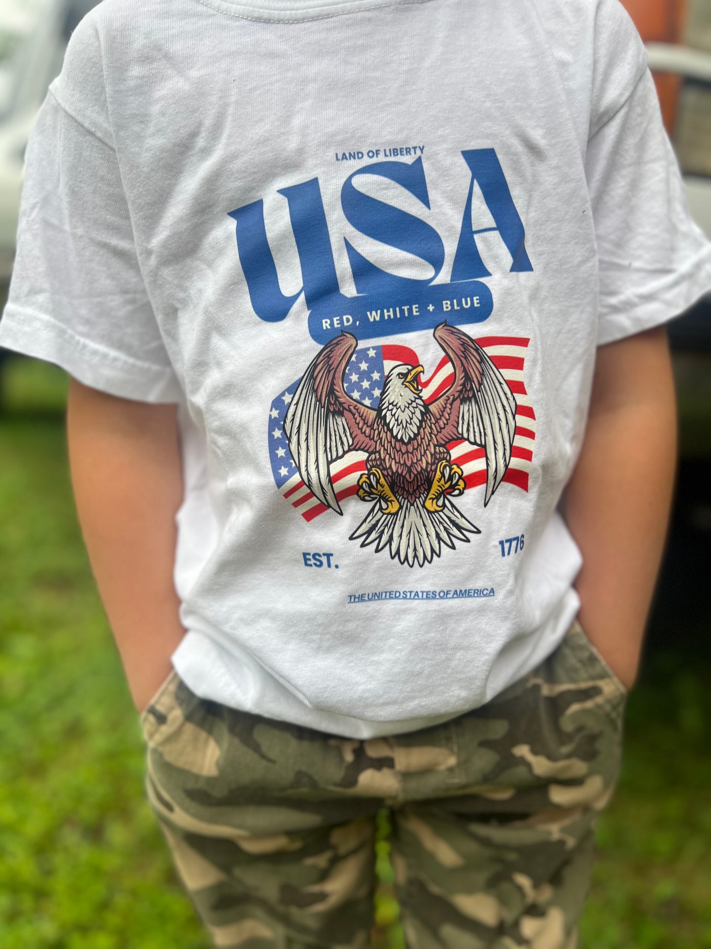 it is giving usa kid tee