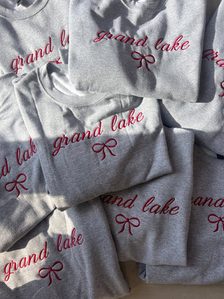 grand lake + bow sweatshirt