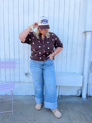 coffe club brown trucker hat