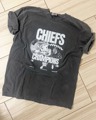 vintage champions kc 90s graphic tee