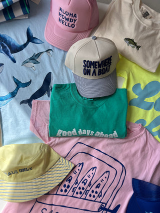 sea of the eye graphic tee