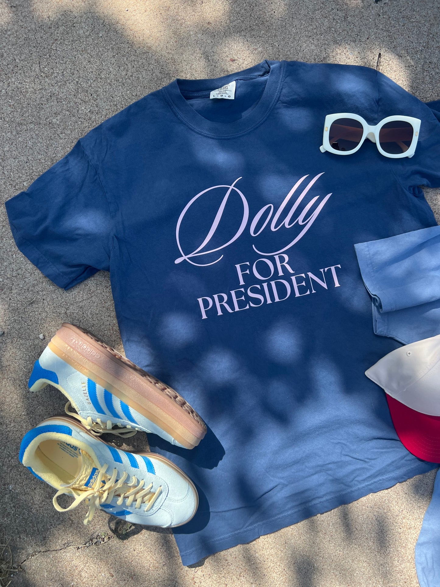 dolly for president graphic tee