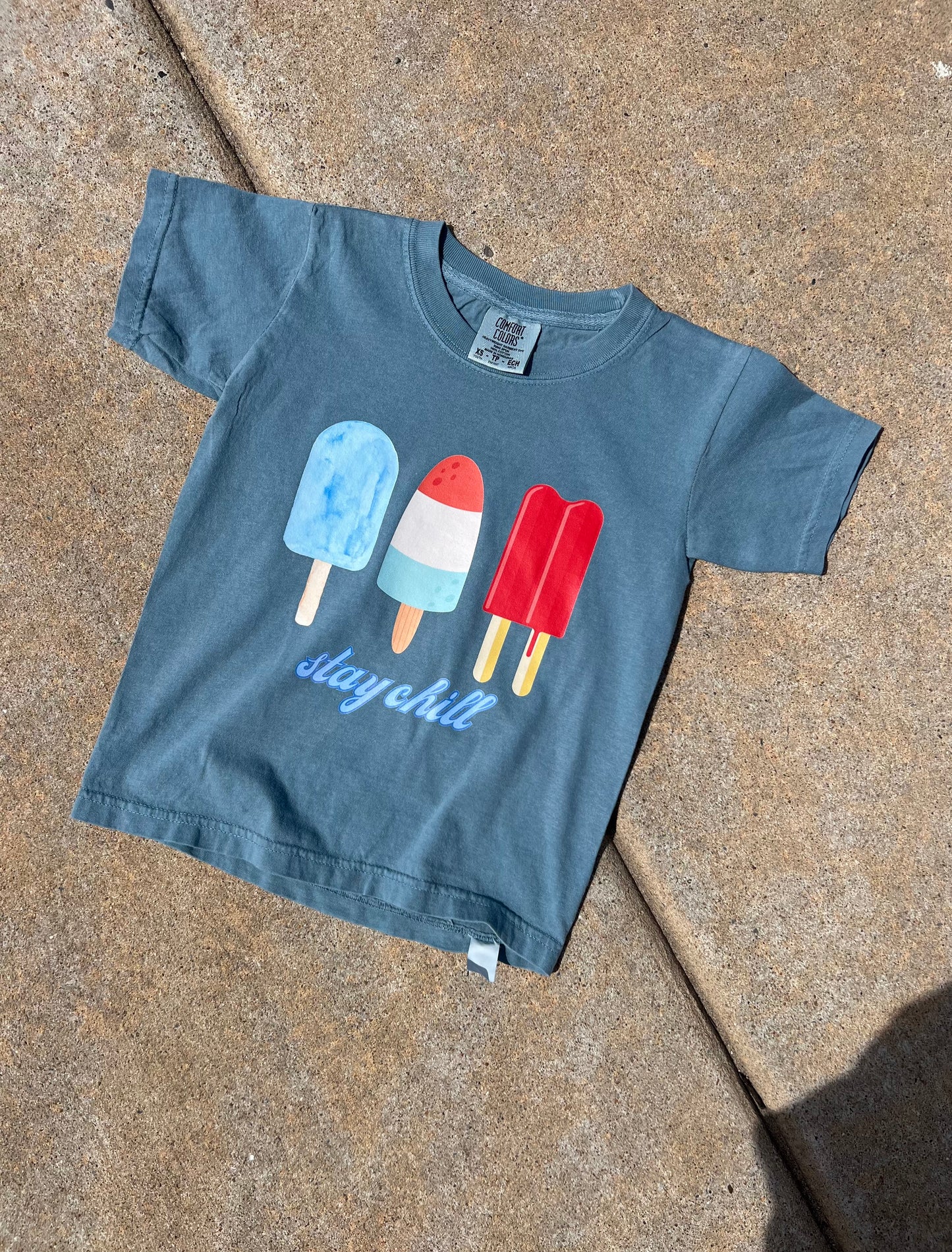 stay chill graphic tee