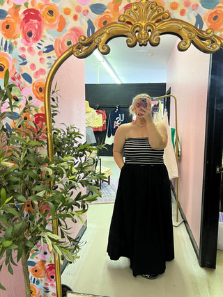 keep it simple and classy maxi dress