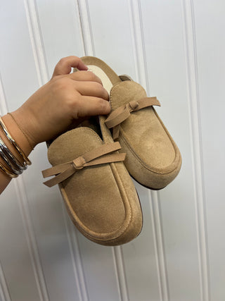 stevie | almond fall loafer