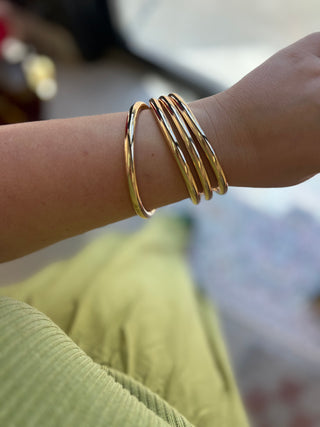gold single bangles