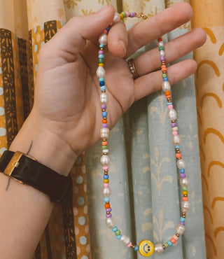 have a nice day smiley necklace