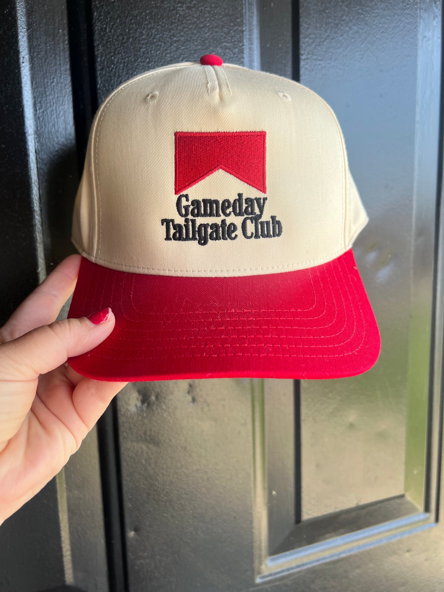 tailgate club trucker hat