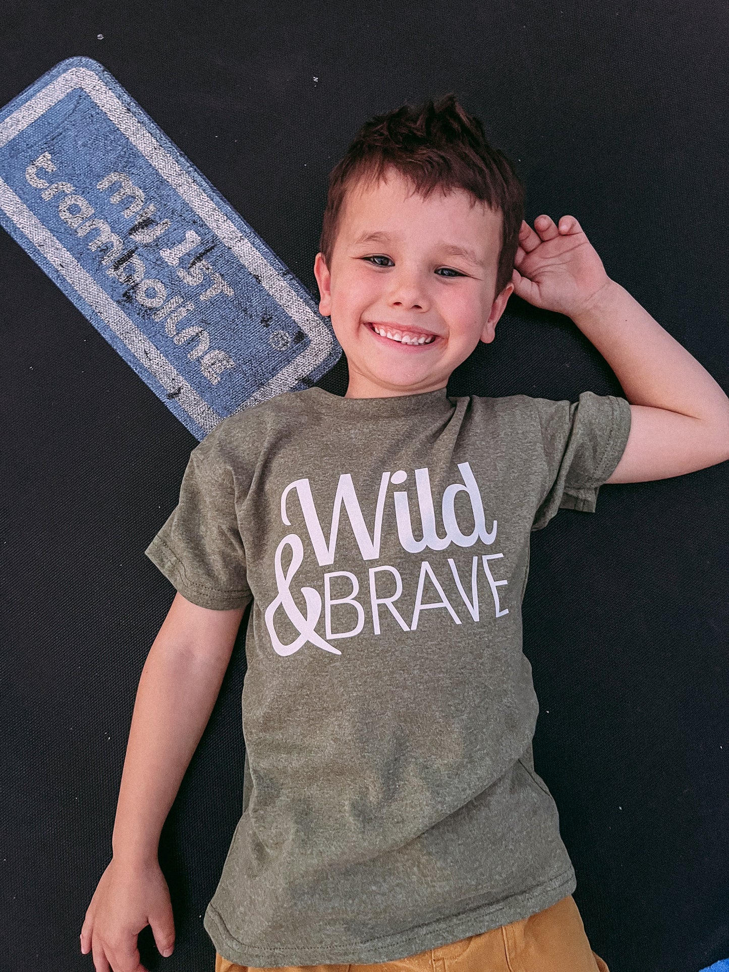 wild & brave graphic tee