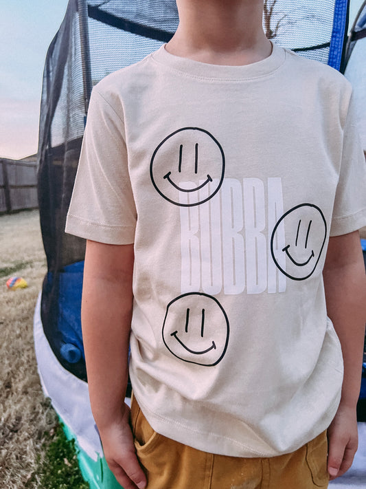 bubba smiles graphic tee