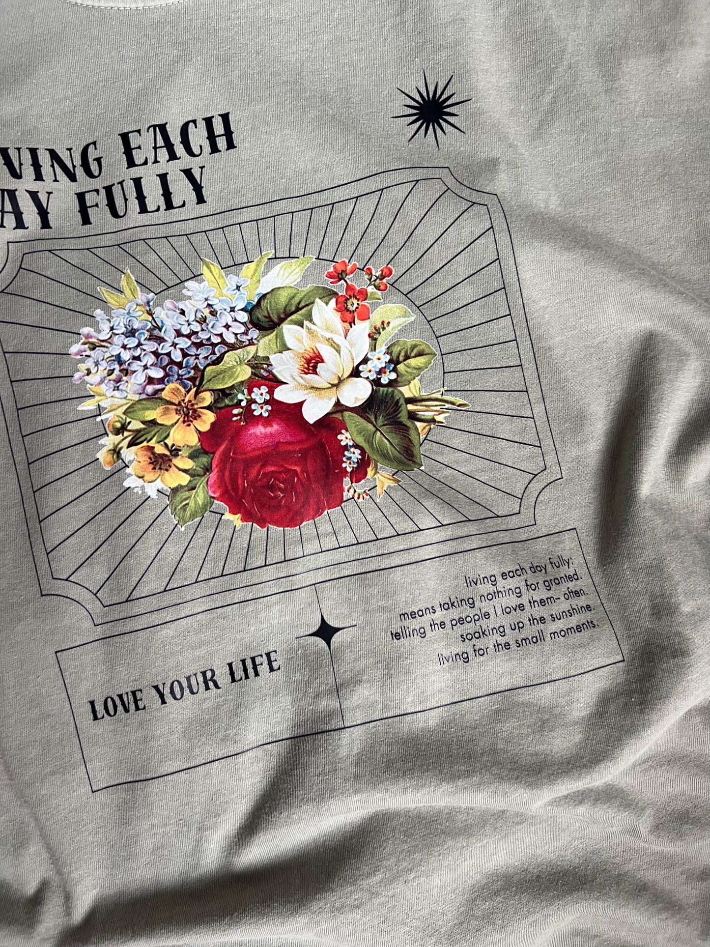 live fully daily tee